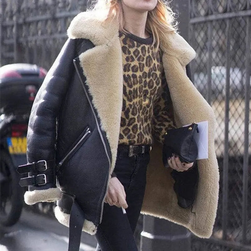 EP | Veste à boucle en cuir